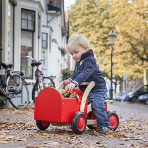 New Classic Toys Triciclo de madera rojo